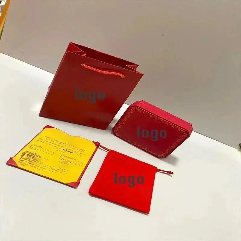 Four piece packaging set