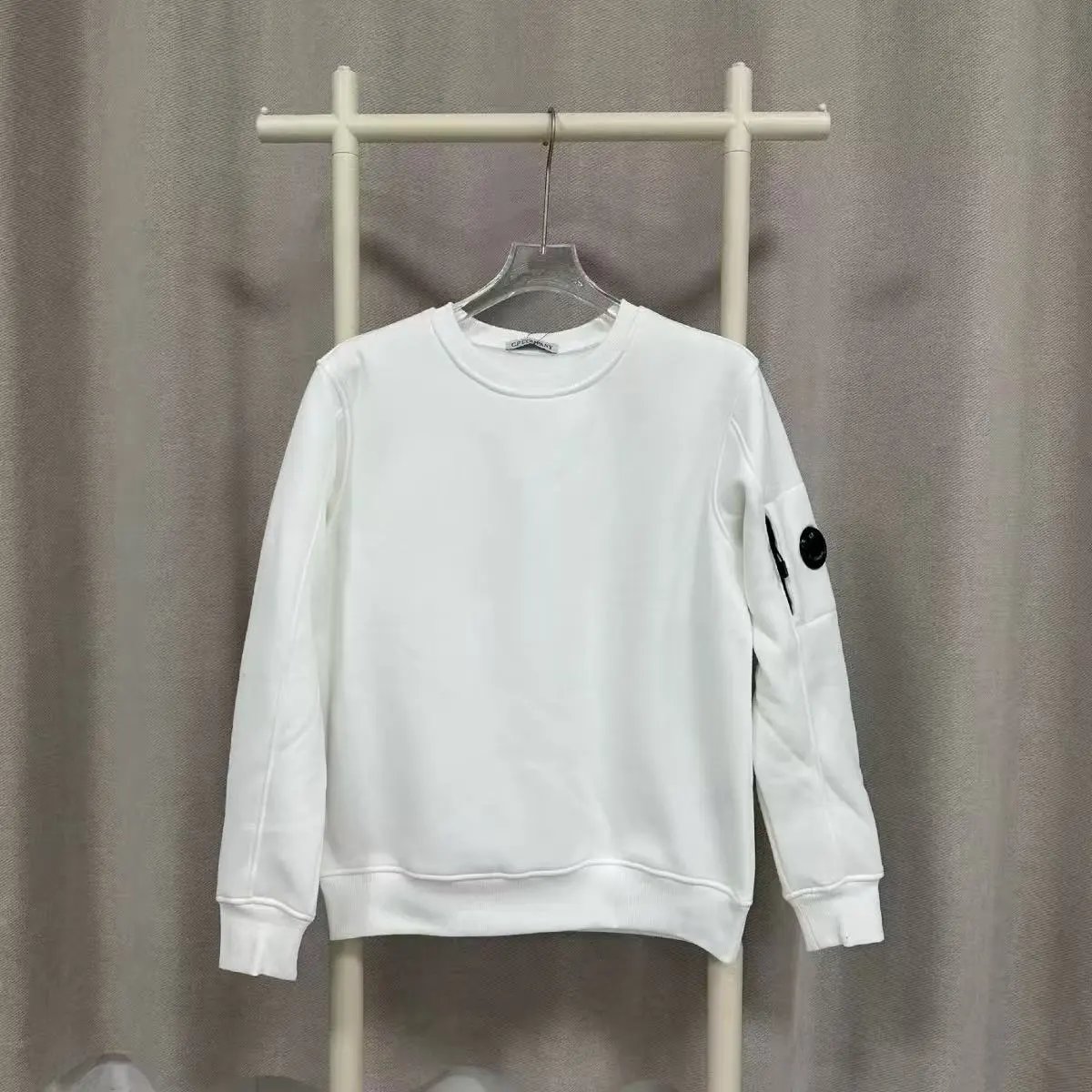 B - Sweatshirt Hoodie White (Velvet)