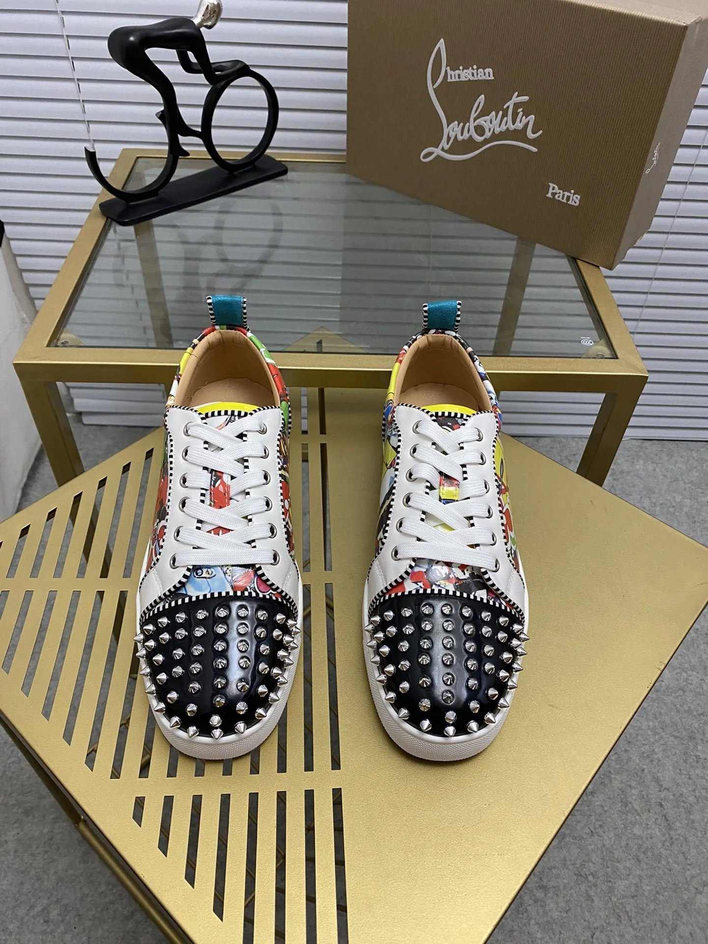 19 (non refundable, non exchangeable)